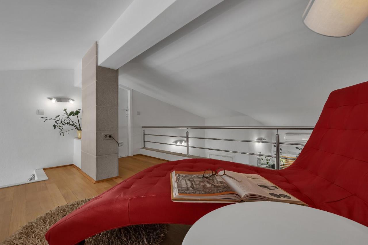 Apartment Dalmatia Oblutak *