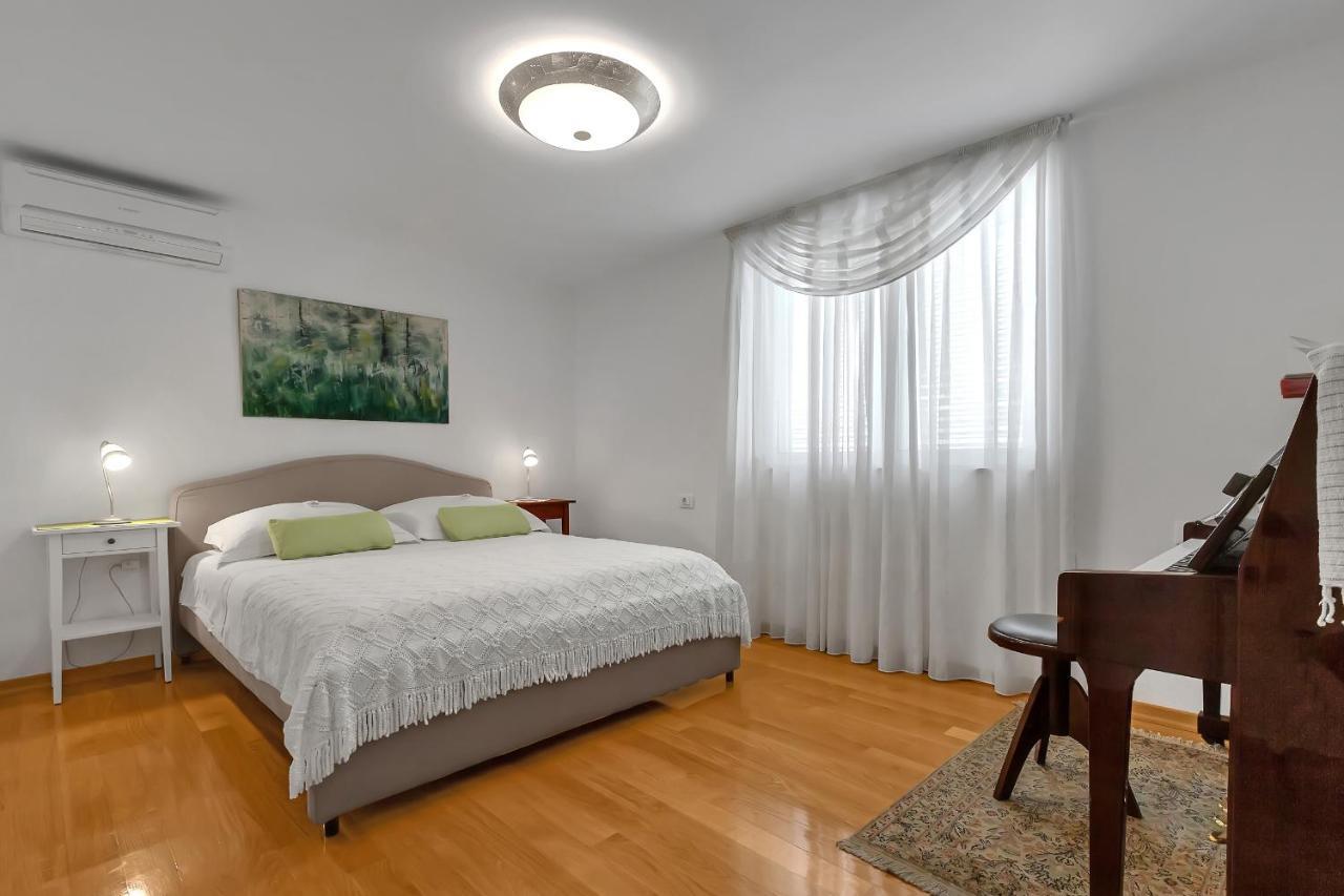Dalmatia Oblutak Apartment Makarska